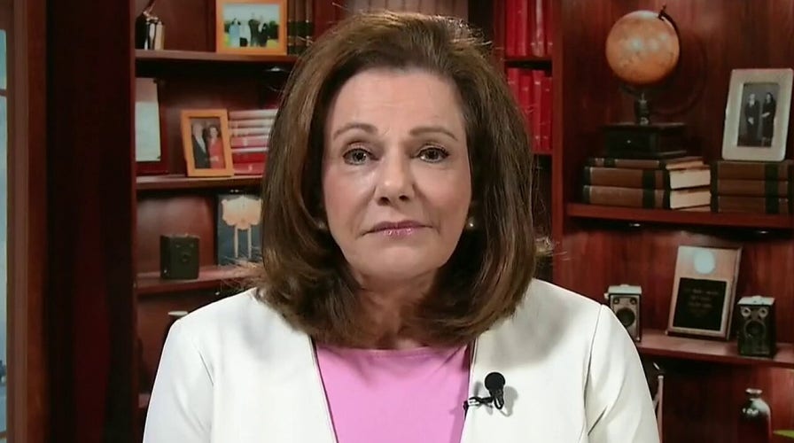 KT McFarland on declassified FBI document shows intel briefing used to advance Russia probe