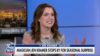 Jen Kramer gifts festive magic to 'Fox News @ Night'