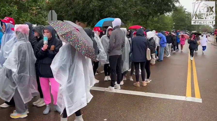 Huge turnout for Ole Miss TPUSA event featuring VP Vance, Erika Kirk