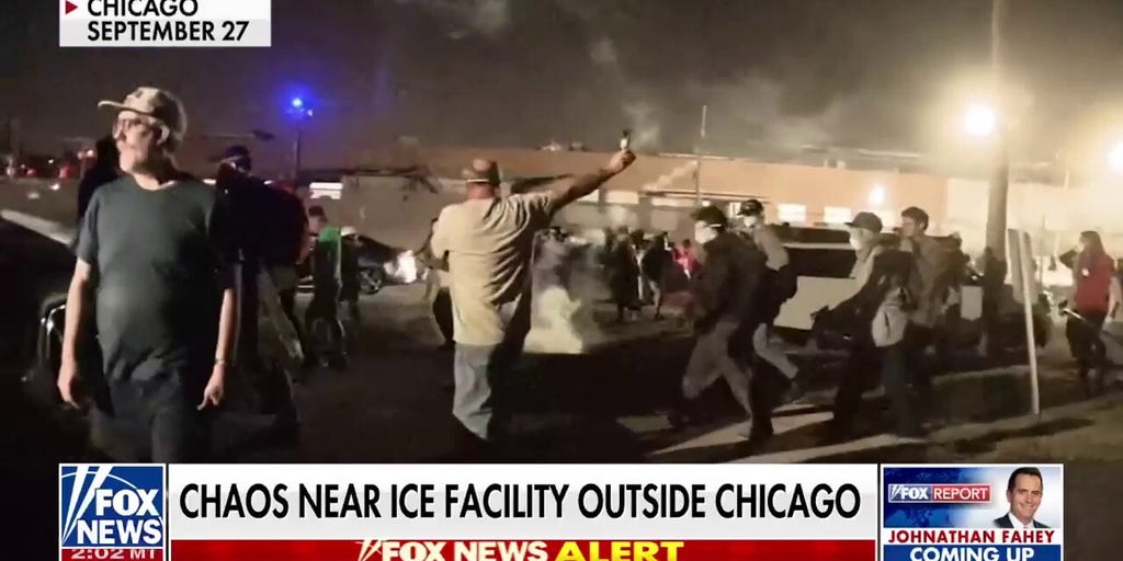 Suspect who allegedly rammed car into federal agents reportedly posted online threats before attack