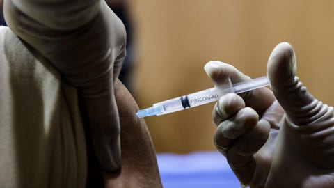 Expert examines the impact of Biden's vaccine mandate