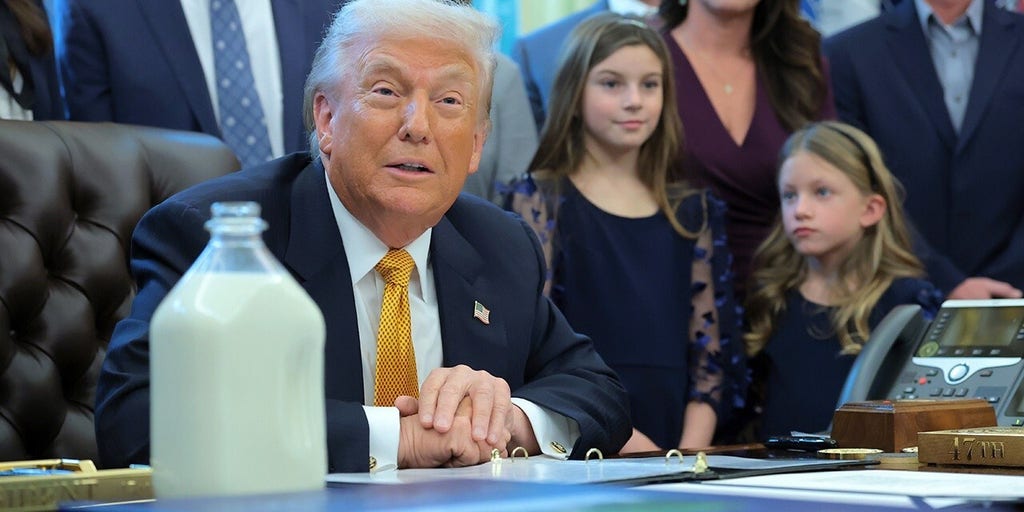 Trump signs bill bringing whole milk back to America’s schools