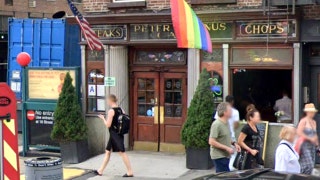NYC family bar gets help from The Barstool Fund - Fox Business Video