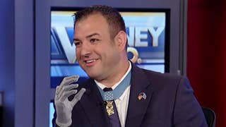 Medal of Honor recipient uses robotic prosthetic hand - Fox Business Video