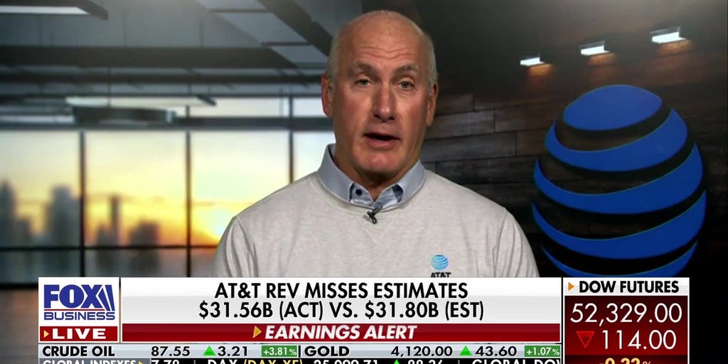 AT&T CEO John Stankey discusses strong Q2 earnings, customer growth