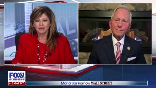 Travelers brace for mass holiday delays