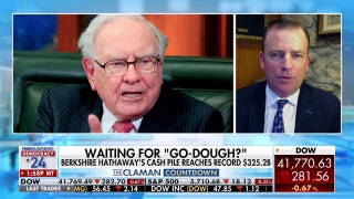 Warren Buffett's Berkshire Hathaway reports a record $325B cash pile - Fox Business Video