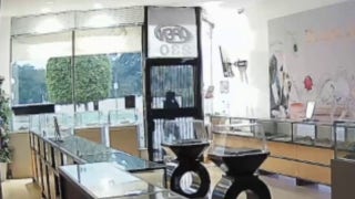 $800K in diamonds, gold and cash stolen in Southern California jewelry heist - Fox Business Video