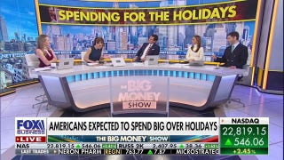 US holiday spending expected to top $1T for the first time ever