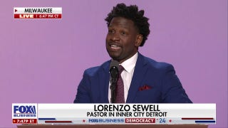 Pastor Lorenzo Sewell: Trump came to the ''hood' because he cares about average Americans - Fox News