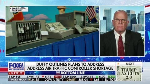 Former air traffic controller blames 'deep state bureaucrats' at FAA for outages