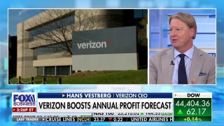 Verizon CEO discusses popularity of foldable phones