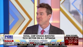 I think we're in a dot-com-like bubble, says Ryan Payne - Fox Business Video