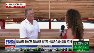 Price of lumber tumbles following massive gains in 2021  - Fox Business Video