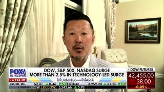 Fed should lower rates, it's too political: Jimmy Lee