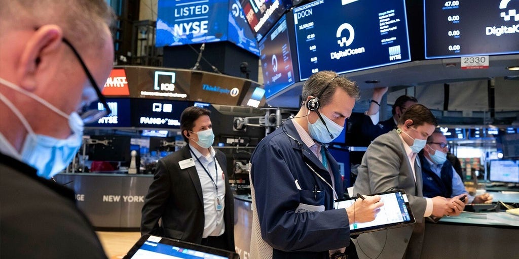 Satori Fund founder Dan Niles discusses the outlook for tech stocks