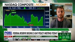 Rising rate hikes have 'really hurt' middle class and poor Americans: Cullen Roche - Fox Business Video