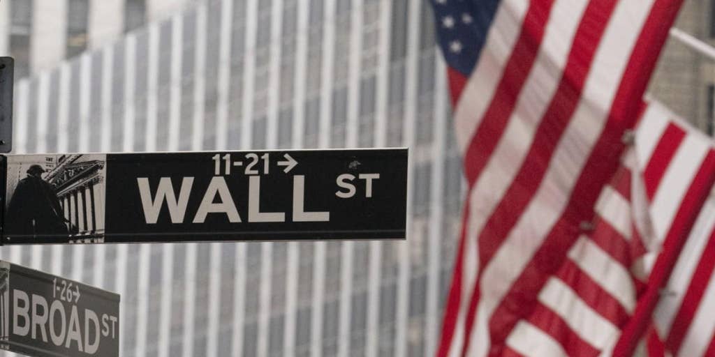 Analysts predict more layoffs in coming year as Wall Street adapts to