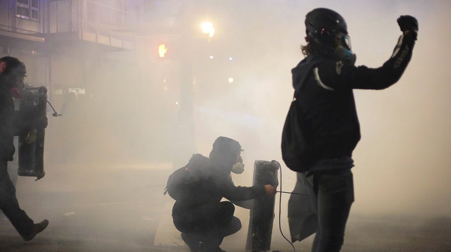 Portland rioters attack local ICE building