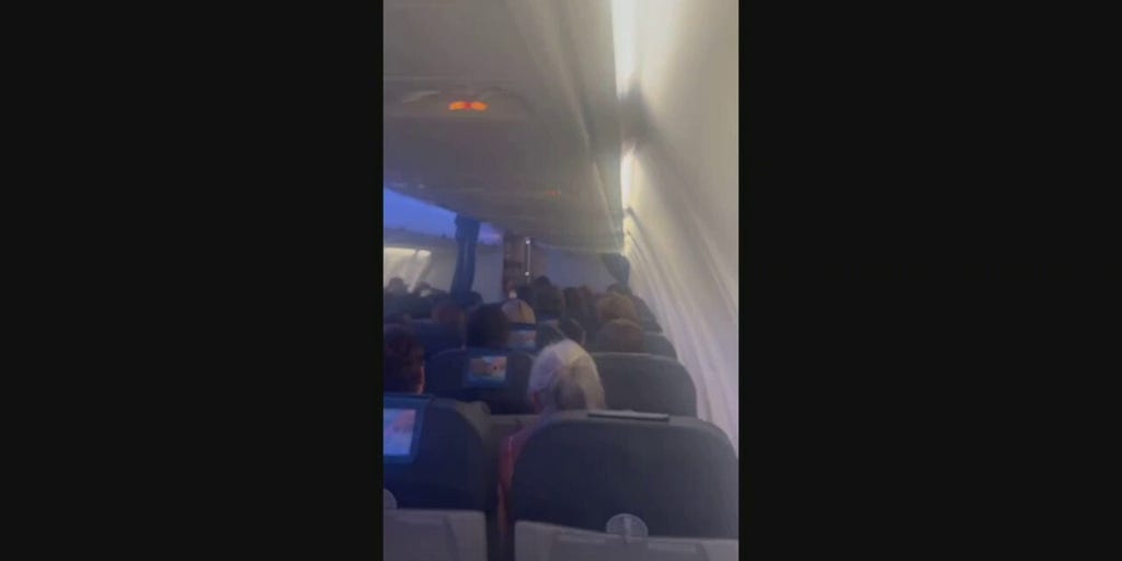 Video Captures Passengers Screaming As Turbulence Rocks Flight To ...