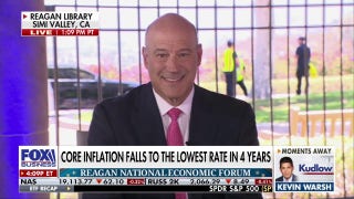 Jerome Powell doesn't want to move too early, former NEC director says