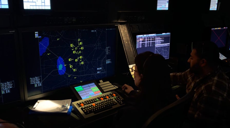 Inside the FAA’s race to train air traffic controllers