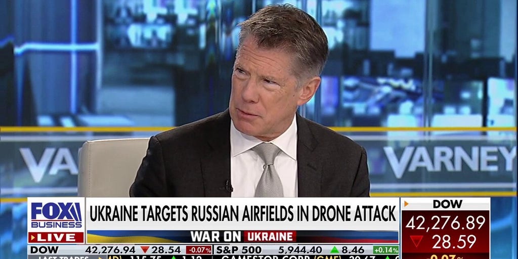 Former CIA officer praises Ukraine’s ‘incredibly impressive’ drone attack | Fox Business Video