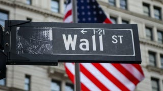 There is an overall positive outlook on the market despite the noise, chief market strategist says