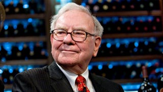 There's a reason Warren Buffett keeps selling Apple stock: Ryan Payne - Fox Business Video