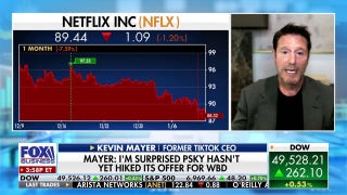 Former Disney executive argues which company should 'up the ante' in Warner Bros battle