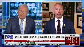 New Yorker furious over anti-ICE protestors taunting her for trying to get to work