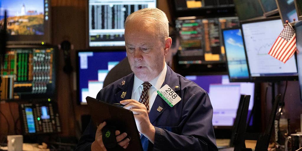 Big tech stocks doing well despite markets closing lower Fox Business