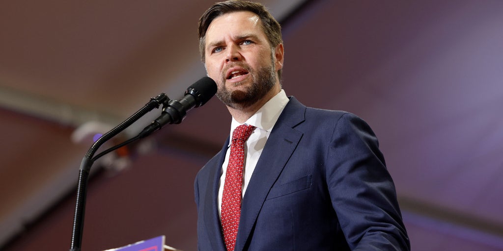 WATCH LIVE: JD Vance delivers remarks on border security in key battleground state | Fox Business Video