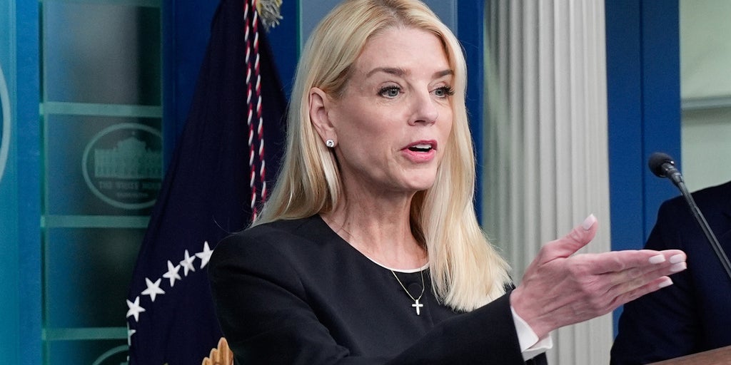 https://a57.foxnews.com/cf-images.us-east-1.prod.boltdns.net/v1/static/990505083001/0b376f2e-0fde-4755-b1ee-d8be3d4ef0fa/733c35bd-0cdd-4671-b62f-252a1d4f2a75/1280x720/match/1024/512/image.jpg?pubId=694940094001?ve=1&tl=1