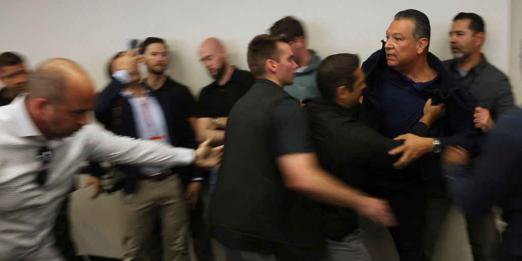 https://a57.foxnews.com/cf-images.us-east-1.prod.boltdns.net/v1/static/990505083001/2a05f48e-2287-4eeb-a849-c27b2648fdd1/1f8c30ec-0f6f-4ee4-8e92-c74daa204c66/1280x720/match/1024/512/image.jpg?pubId=694940094001?ve=1&tl=1
