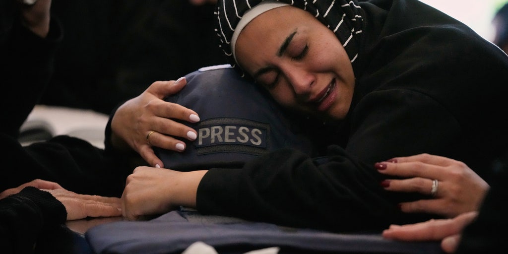 Fox News At Night - Wednesday, April 22