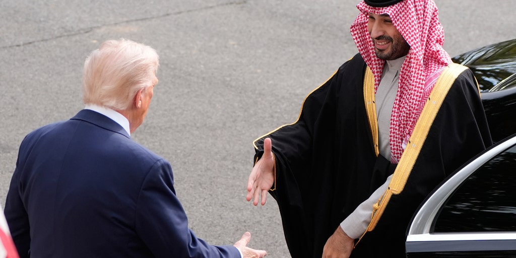 The Ingraham Angle - Tuesday, November 18