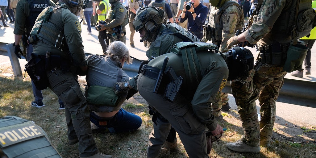 https://a57.foxnews.com/cf-images.us-east-1.prod.boltdns.net/v1/static/990505083001/5ddcc60b-4d85-4f9b-8ac6-bc7b48c839aa/02a9bb6c-fc58-4471-a0eb-e7f61a42ae40/1280x720/match/1024/512/image.jpg?pubId=694940094001?ve=1&tl=1