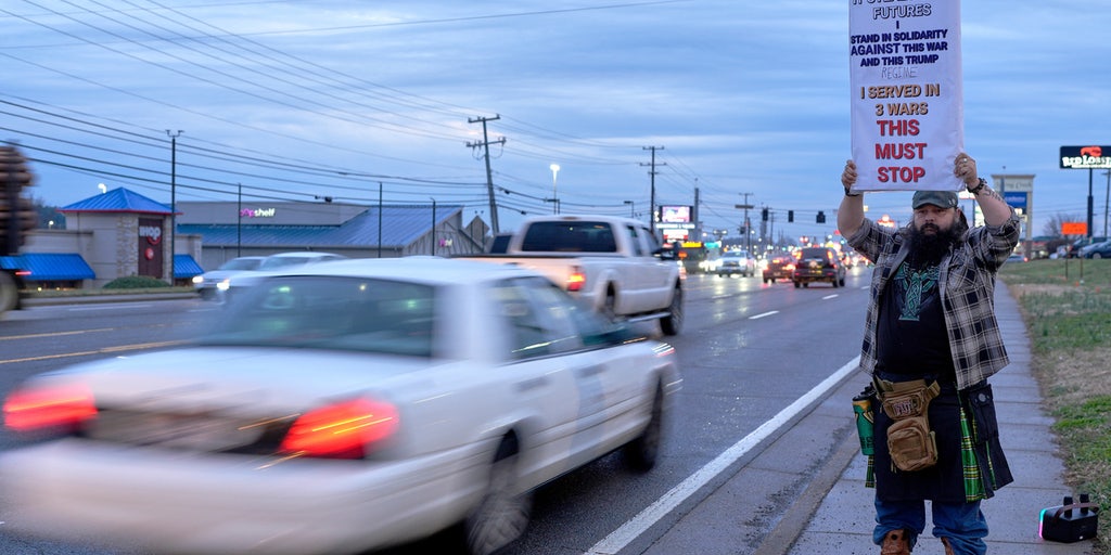 Fox News At Night - Tuesday, March 3