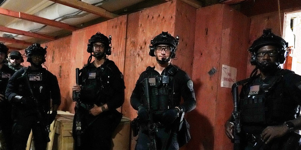 https://a57.foxnews.com/cf-images.us-east-1.prod.boltdns.net/v1/static/990505083001/c227b139-2544-4734-8b58-daa857e34db8/725e021b-2273-4381-bd70-d6a886cb9ef6/1280x720/match/1024/512/image.jpg?pubId=694940094001?ve=1&tl=1