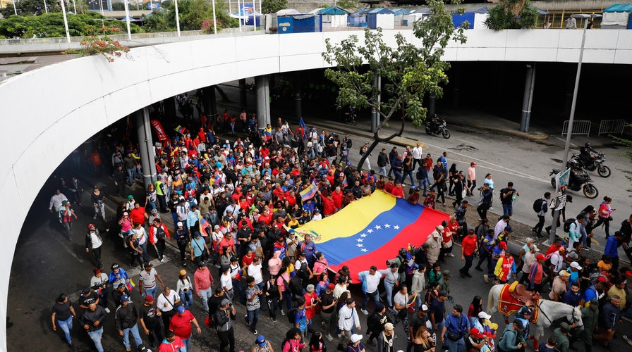 Special Report With Bret Baier - Monday, December 1