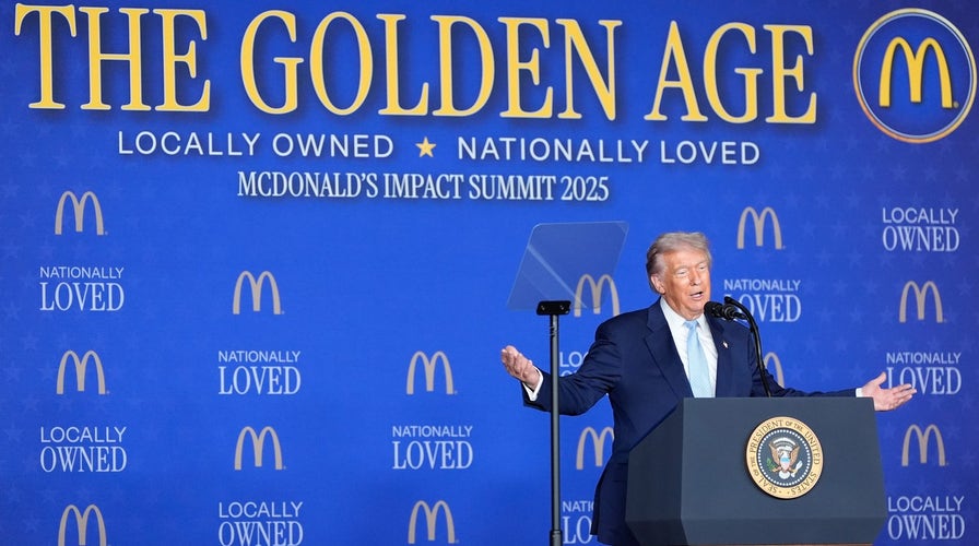 Fox News @ Night - Monday, November 17