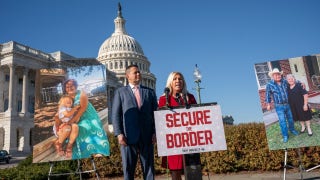 The Five - Friday, November 24 - Fox News