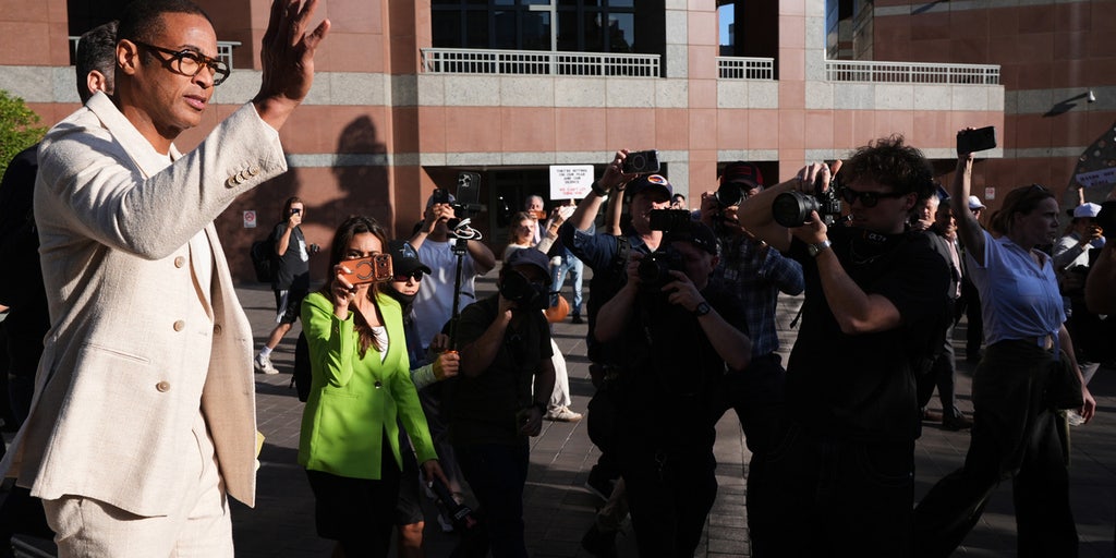 Fox News @ Night - Friday, January 30