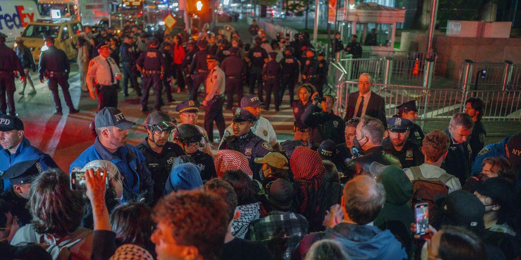 https://a57.foxnews.com/cf-images.us-east-1.prod.boltdns.net/v1/static/990505083001/df52130e-22ee-4fdf-8915-dba7b55735e7/2e2558dd-807f-46cf-a5ac-1fad53f52ecb/1280x720/match/1024/512/image.jpg?pubId=694940094001?ve=1&tl=1