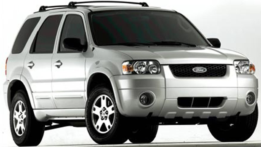 Recall on 2004 ford escapes #8