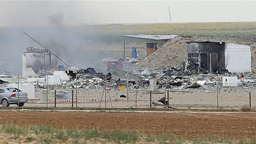 spain-fireworks-explosion-083115.jpg
