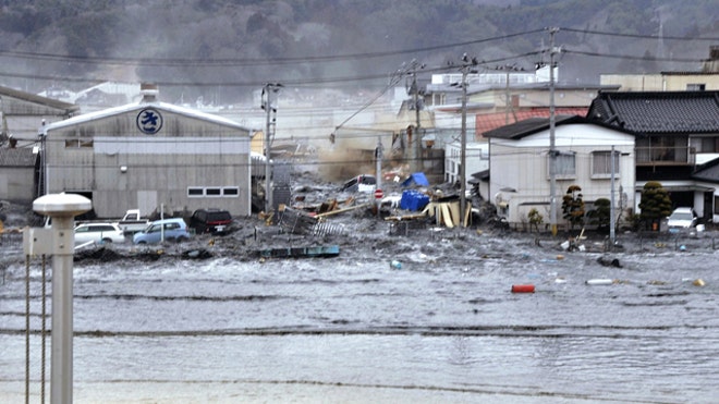 Tsunami Waves Generated by Japan Quake Hit U.S. West Coast | Fox News