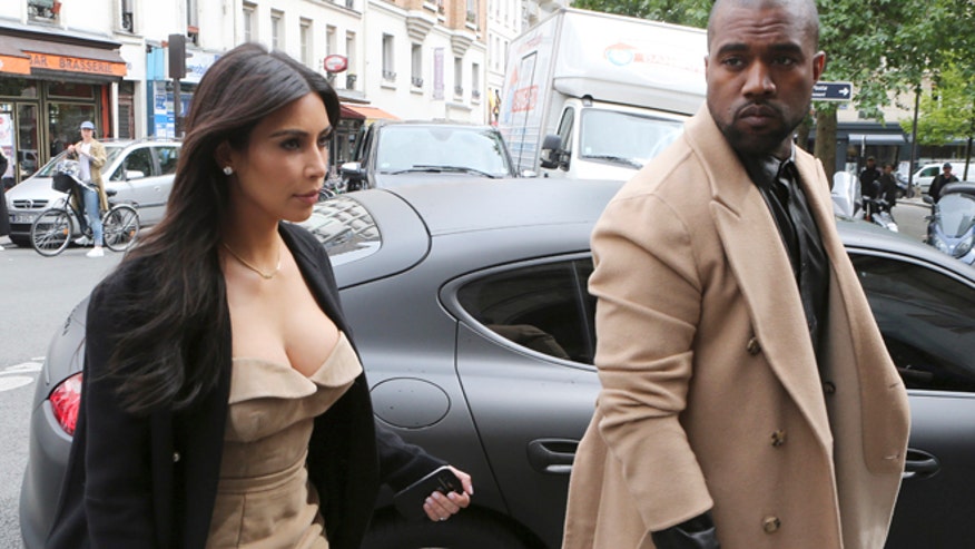 Kim Kardashian Kanye West Wed In Florence Fortress Entertainment News Magazine 