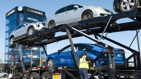 Carvana stock rebound boosts fortunes of CEO and his dad by billions